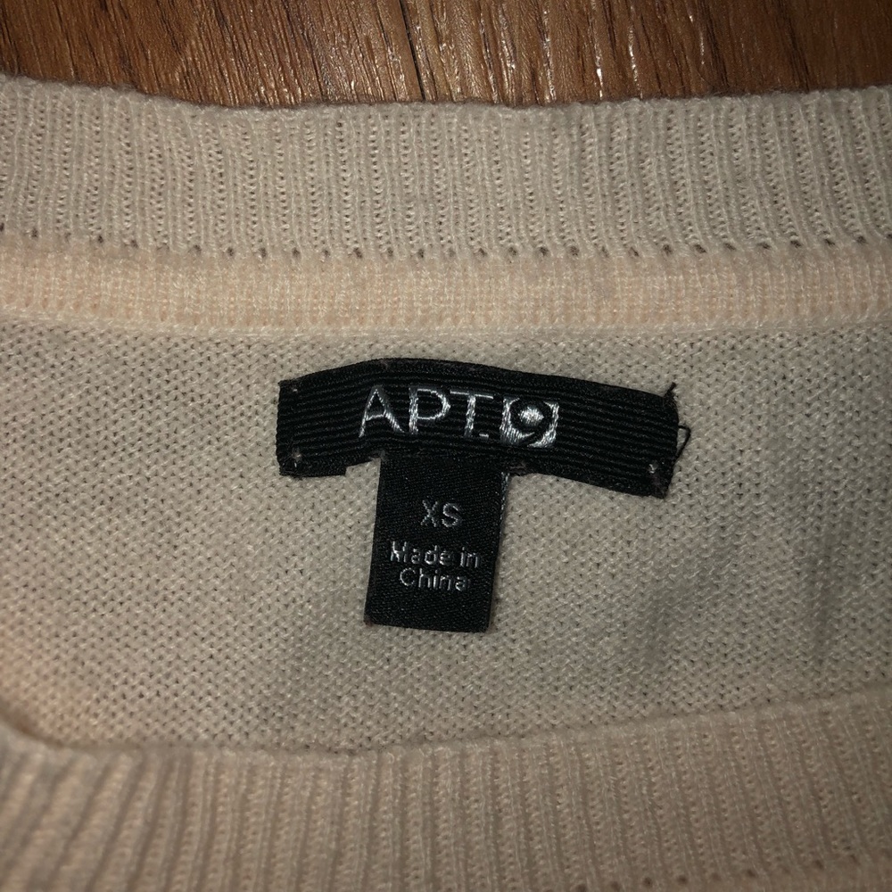 Sweater - Picture 3 of 3